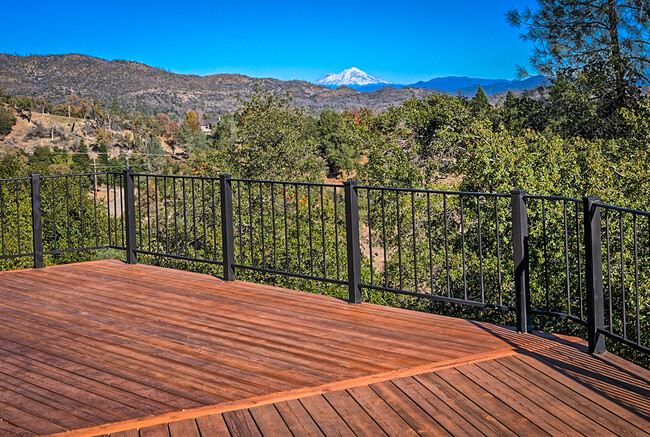 Building Photo - 8454 Crown Way