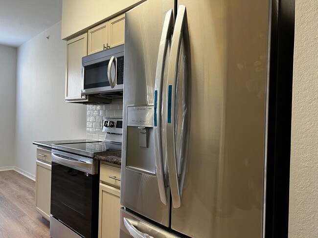 Foto del edificio - 7925 Preserve Cir