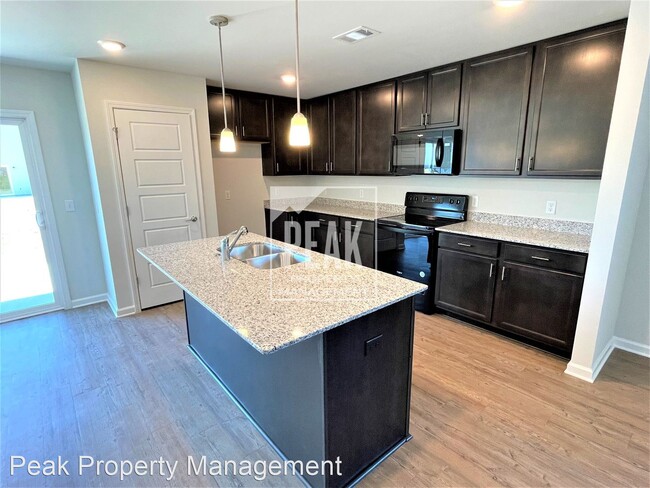 Building Photo - 3 br, 2 bath House - 101 Allen Ct.