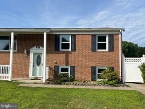 Building Photo - 1085 Woodlawn Ave