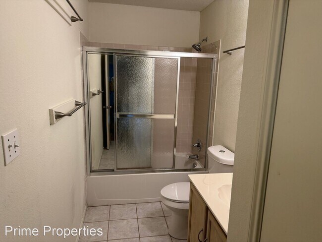 Building Photo - 3 br, 2.5 bath House - 12940 Dionysus Dr
