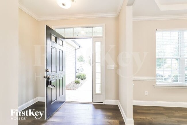 Foto del edificio - 3812 Rutherford Ct