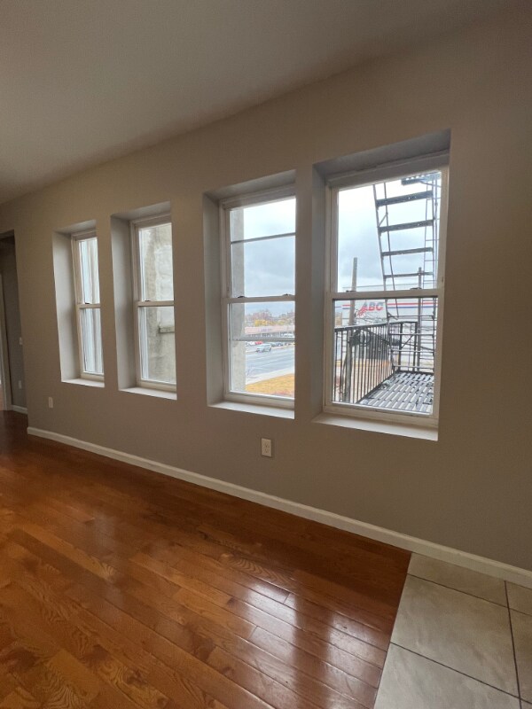 Building Photo - 58 Steuben St