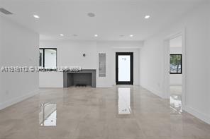 Building Photo - 6685 SW 36th St