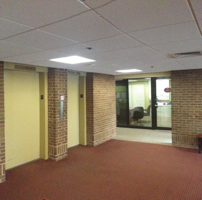 Building Photo - 470 Broad St