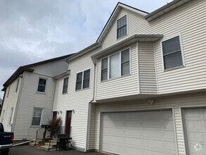 Building Photo - 20 5th Ave