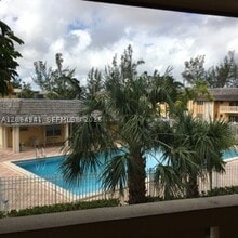 Building Photo - 7450 Miami Lakes Dr