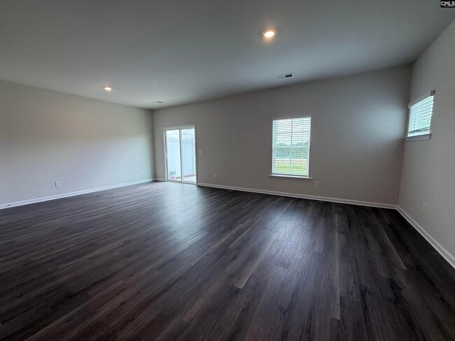 Foto del edificio - 240 S Lake Dr