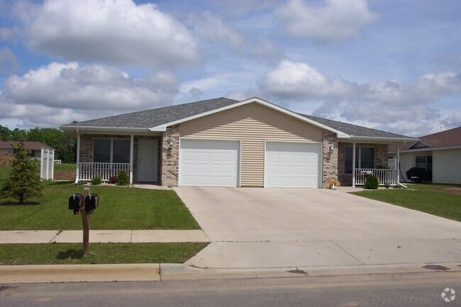 Building Photo - 526 Landmann St