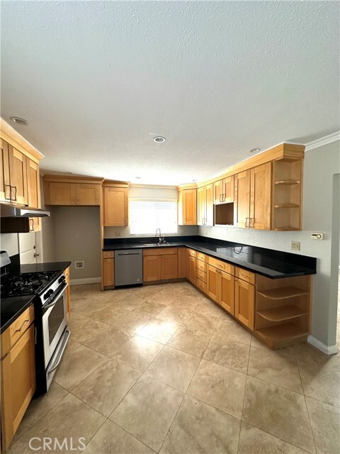 Building Photo - 23111 Cavanaugh Rd