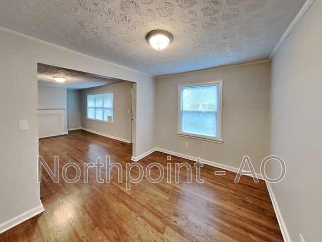 Building Photo - 1068 Blount Pl