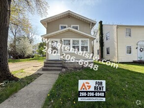 Building Photo - 3714 Gaywood Dr