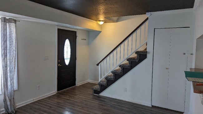 Building Photo - 2530 Ivy Hill Ln