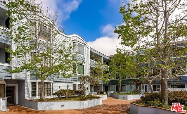310 Tahiti Way Unit 112 Marina Del Rey Ca 90292 Condo For Rent Building Photo 310 Tahiti Way