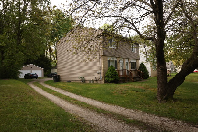 Driveway - 1244 Sparhawk Ave