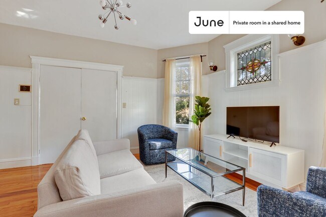 Foto del edificio - Room in Shared 4 bed/1 bath home in Dorchester Center