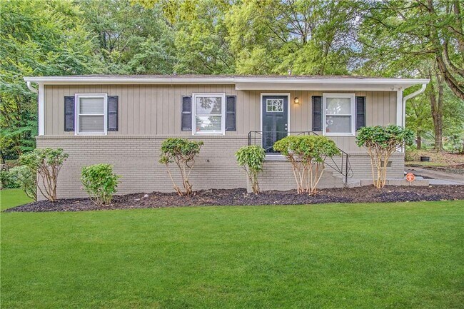 Building Photo - 411 Argus Cir NW