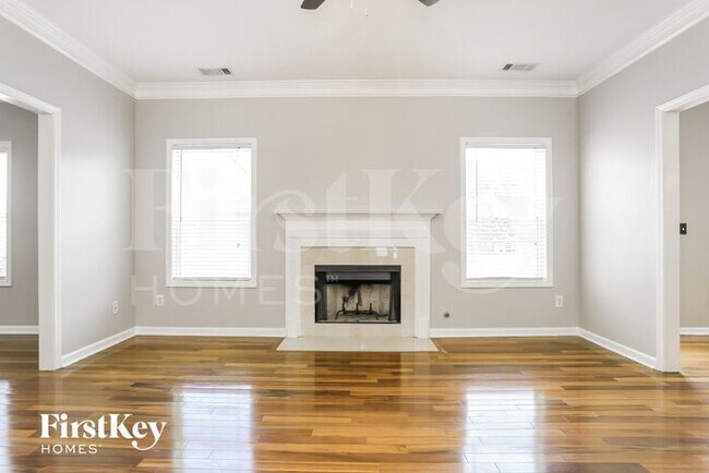 Building Photo - 117 Lenore Way