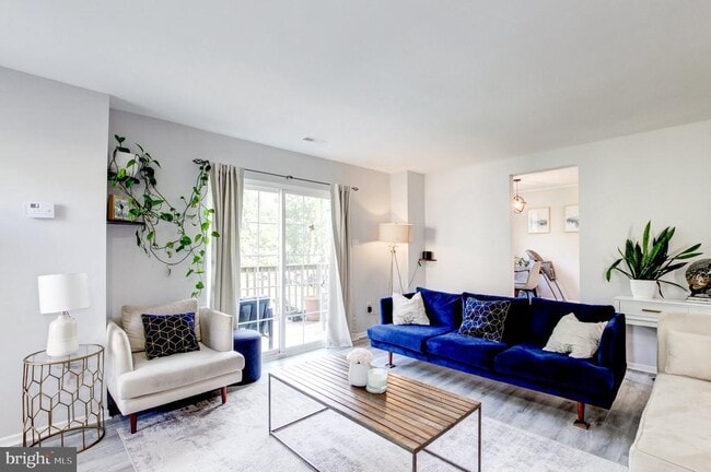 Foto del edificio - 14741 Wexhall Terrace