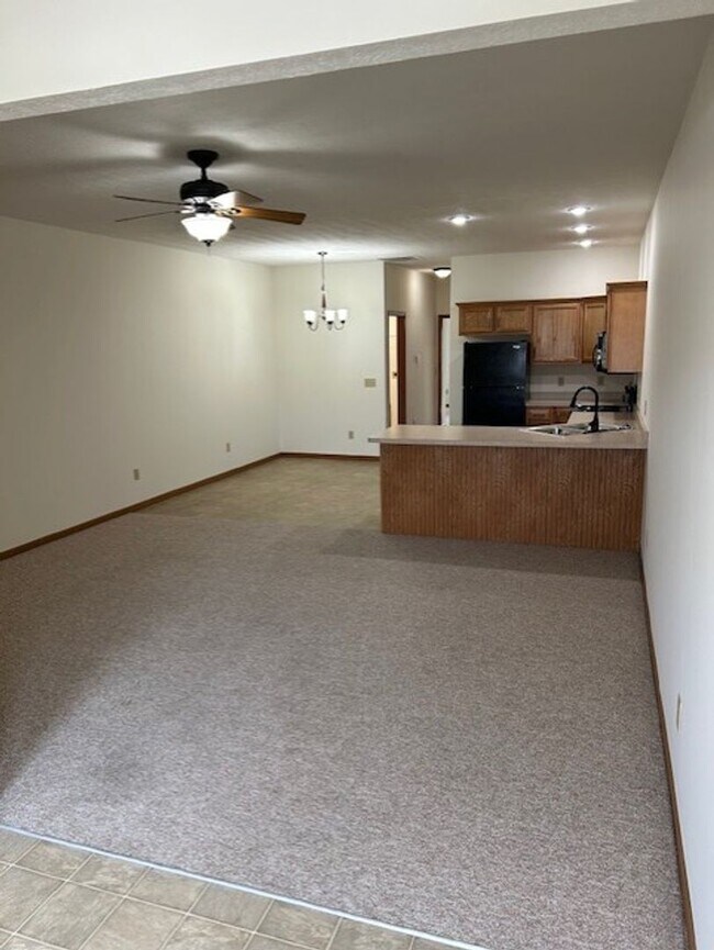 Building Photo - 1510 Williamsburg Pl
