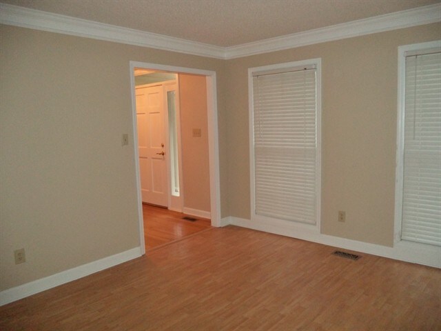 Building Photo - 1517 Autumn Ridge Drive