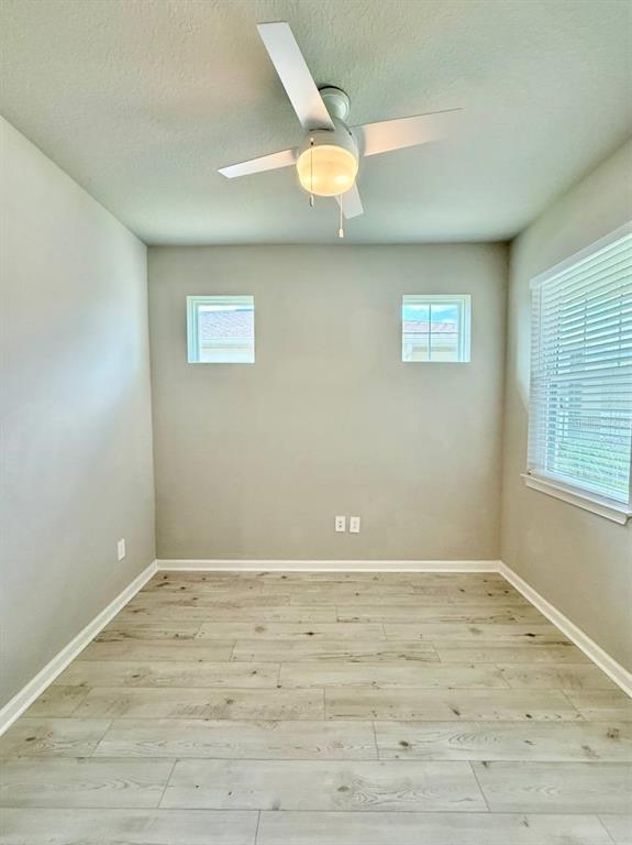 Foto del edificio - 6044 Timberdale Ave