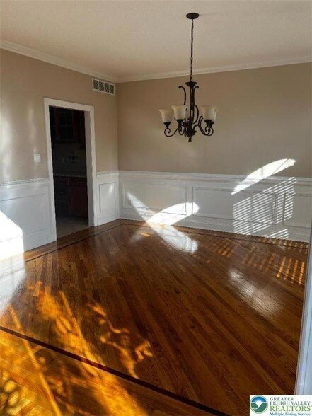 Foto del edificio - 59 Carousel Ln