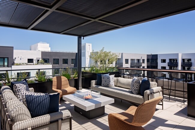 Building Photo - Sofia