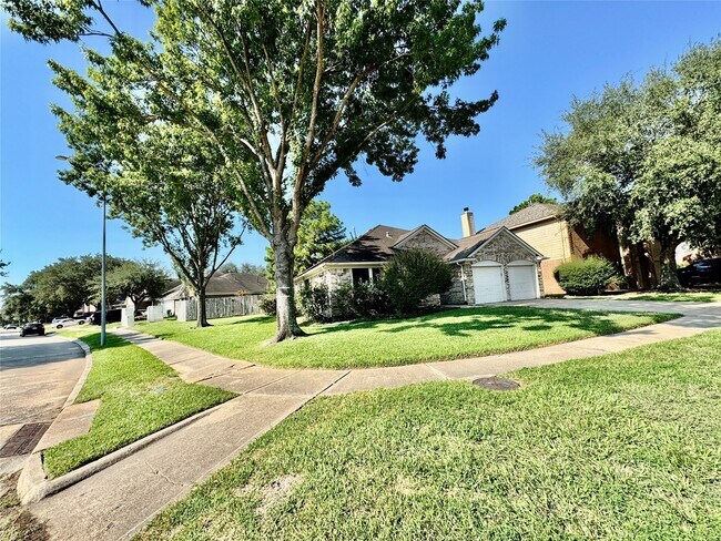 Building Photo - 20303 Misty Cove Dr