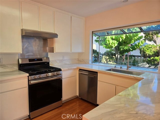 Building Photo - 2125 Camino La Vista