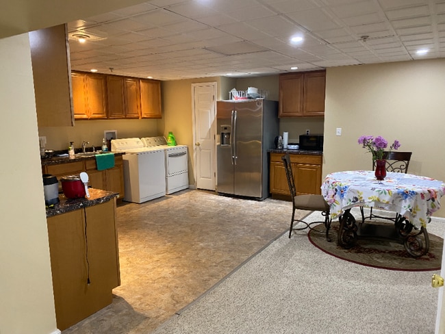 Photo - 8809 Royal Crest Dr House