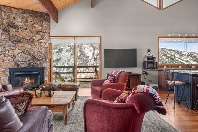 Foto del edificio - 837 Mountain Laurel Dr