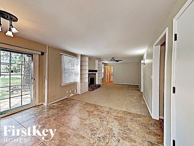Foto del edificio - 8408 W 89th St