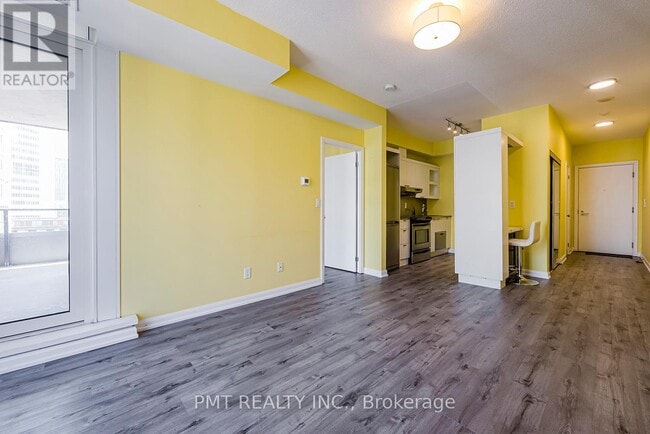 Building Photo - 111 Elizabeth St