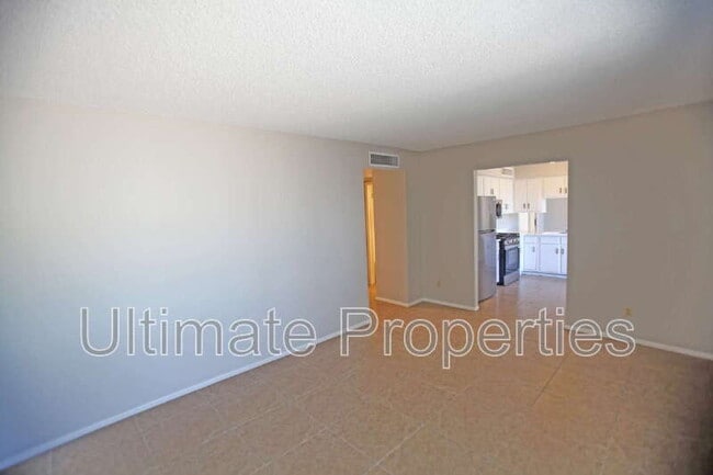 Building Photo - 3832 W Acapulco Ln