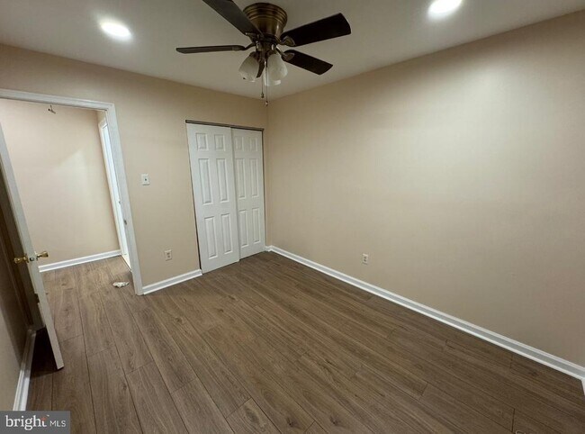 Foto del edificio - 4639 Sands Way