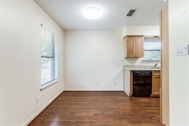 Foto del edificio - 10350 Country Club Dr