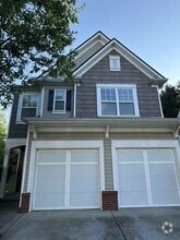 Building Photo - 2692 Briaroak Dr