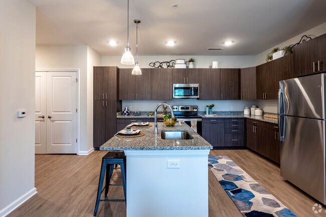 1HAB, 1BA - 828 ft² - Tryon Farms