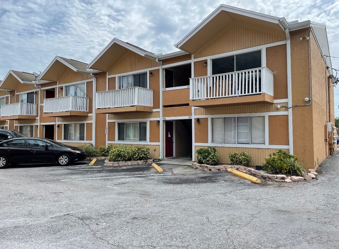 Great Location - 2/2 Second Floor condo i... - Great Location -  2/2 Second Floor condo i...