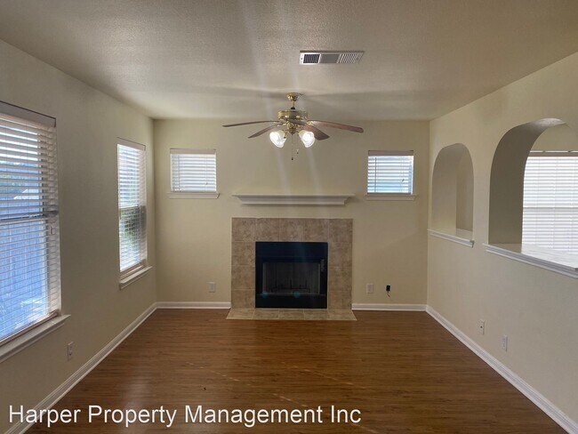 Foto del edificio - 5 br, 3 bath House - 4946 Orchid Star