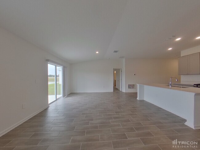 Building Photo - 34591 Shellback St