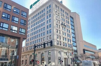 Building Photo - 875 Elm St