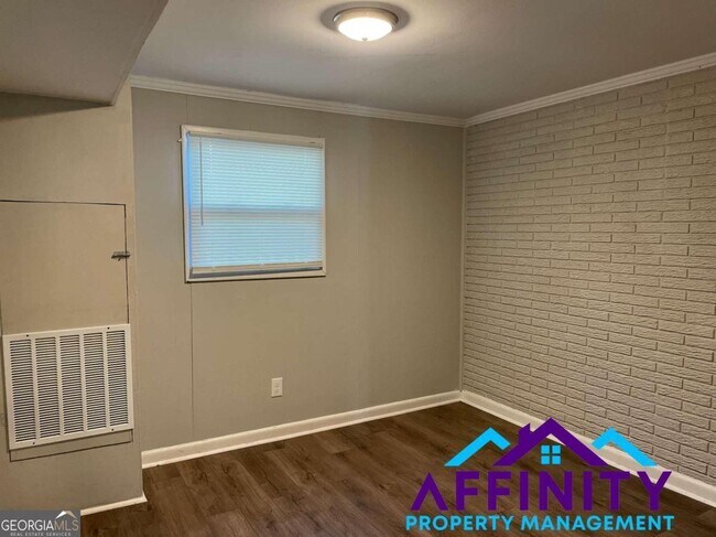 Foto del edificio - 102 Madrid St