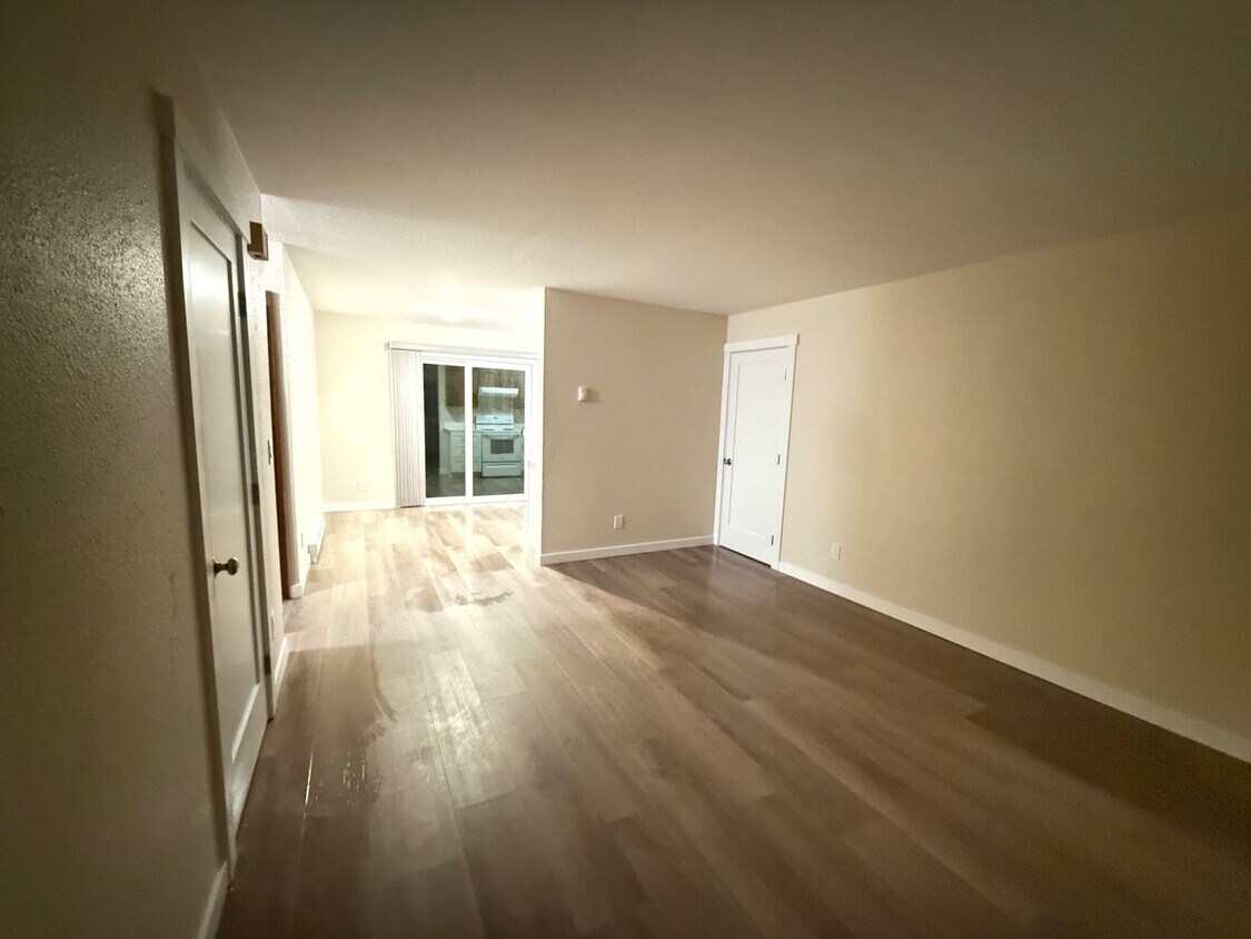 Foto principal - 1860 Myrtle St