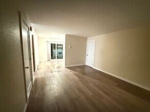 Building Photo - 1860 Myrtle St