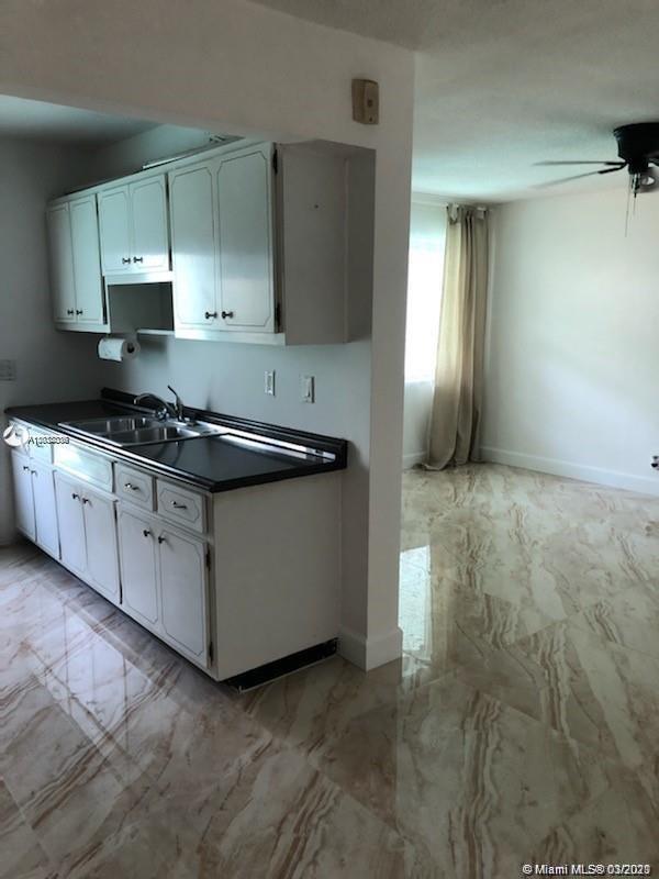 Foto del edificio - 1715 Wiley St