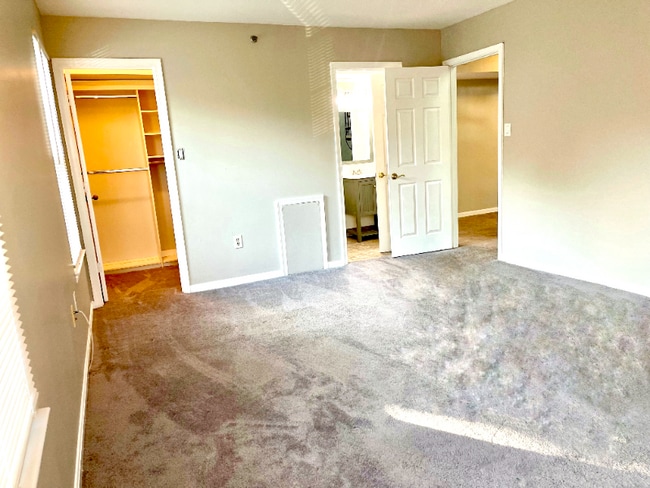 Photo - 3500 Powder Mill Rd Apartment