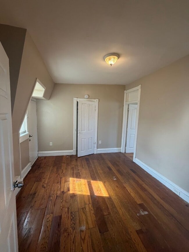 Photo - 219 N 9th St Apartment