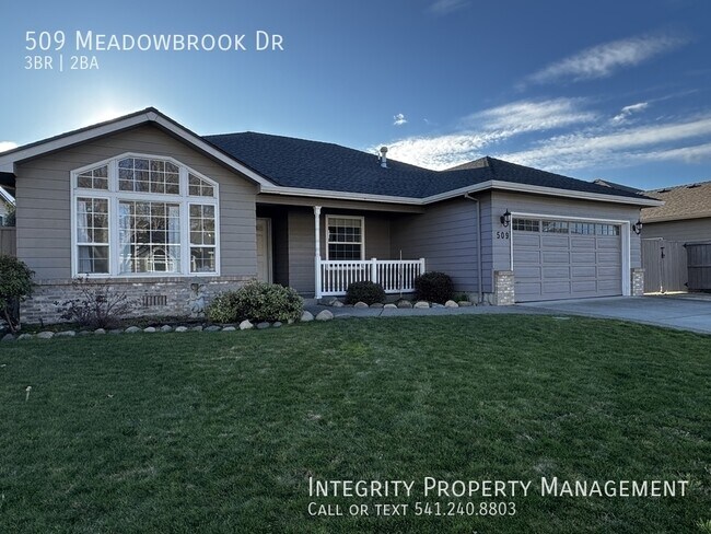 Foto del edificio - 509 Meadowbrook Dr
